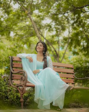 Sanchita Bashu Instagram - 💫 “सज गई हूँ सादगी में,
जैसे बारिश हो बादलों की चुप्पी में।”🩵
📸 : @rohit__photography____ #EthnicVibes #PastelLove #DesiCharm #GracefulYou #SimplicityAndStyle #ChikankariMagic #TraditionalBeauty #InstaGlow #SoftGlamLook #DesiAura #ElegantOutfit #NaturalMood #IndianWearLove #EarringsGameStrong #ClassicAndCute