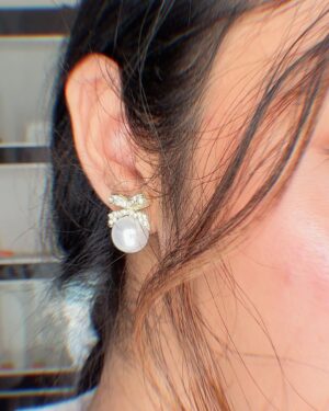 Sanchita Bashu Instagram - Braided hair and happy vibes.”#SimpleLook #NaturalGlow #BraidedHair #SoftVibes #HappyMood #MinimalStyle #EverydayLook #FreshFace #DesiBeauty #subtleglam