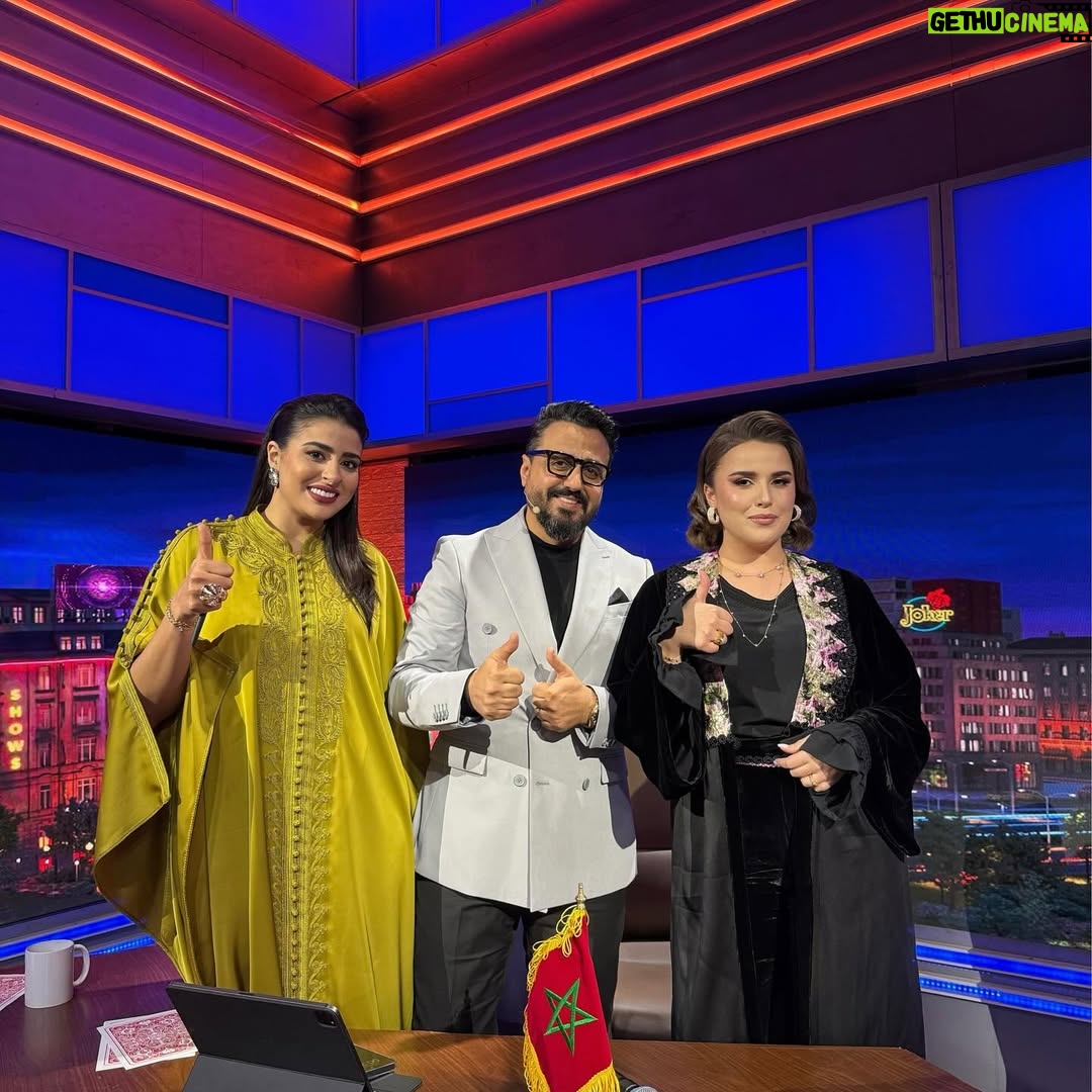 Sandia Tajdin - 76K Likes - Des moments spécial de joie de sincérité d’amour avec ma chérie @yousrabouhmouch le grand @allalirachid 
Ce soir sur @2mtv 

👗 : @smdesign10_officiel 
💄 : @hafida_skalli_visagiste 

Je vous aime .. 

#رشيد_العلالي 
#يسرى_بوحموش 
#ساندية_تاج_الدين