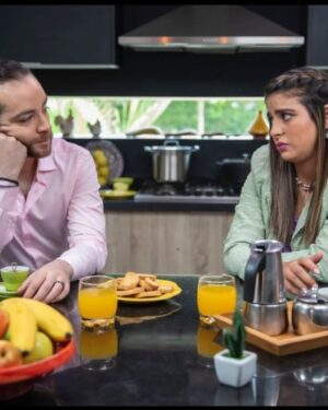 Sandia Tajdin Instagram - Ce soir notre série TZWEJ MAGALHA LIYA sur @mbc5tv  21h30 ♡

@oussama_oussidhoum 
@rachidhamman1 
@sigma.technologies 

♡.