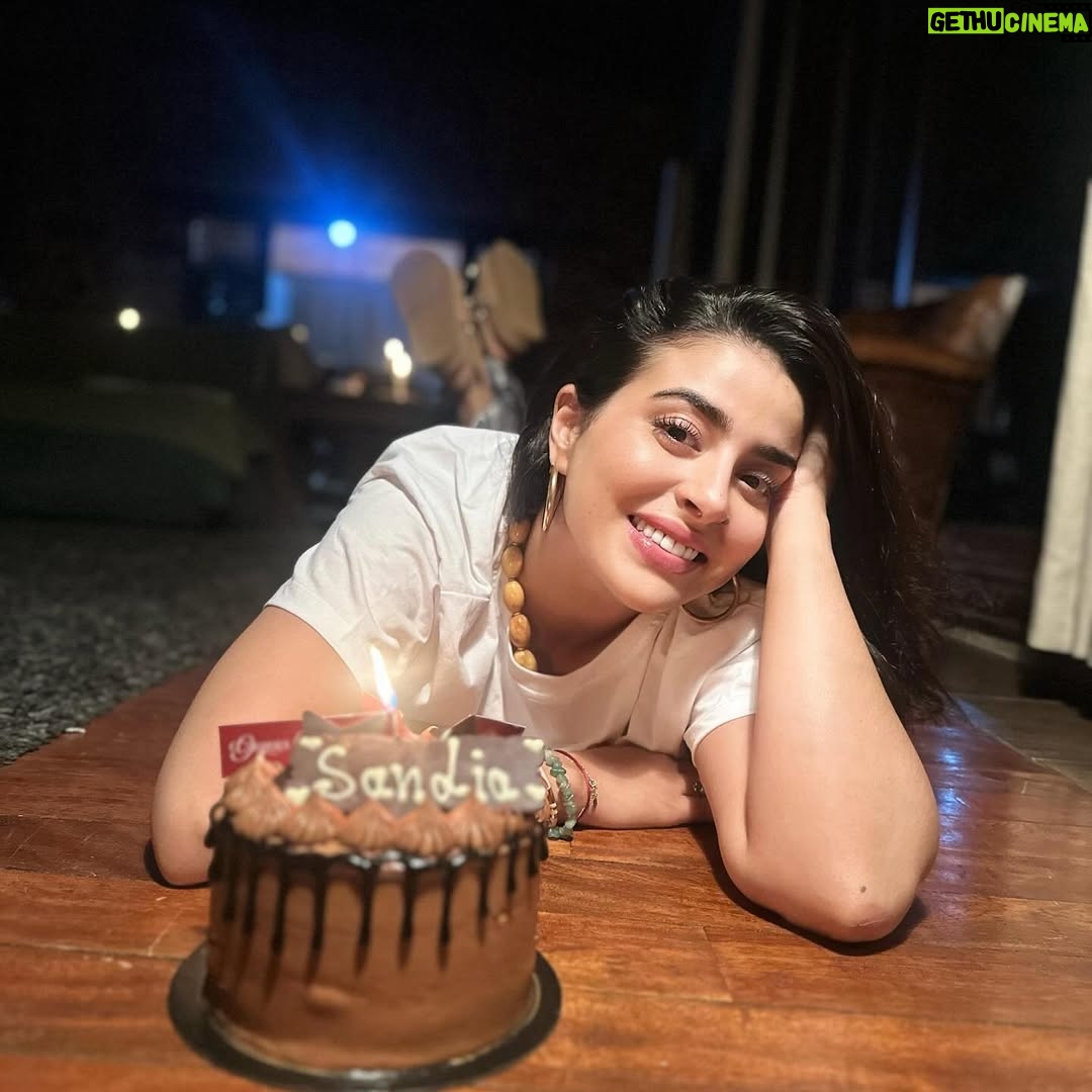 Sandia Tajdin - 76.1K Likes - 🎂 ..

#ساندية_تاج_الدين