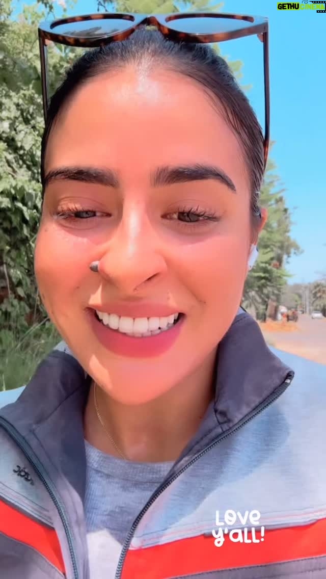 Sandia Tajdin - 31.1K Likes - السر هو ما نربطوش راسنا بأخطاء البارح ، و نديرو إختيارات أحسن اليوم..

أحبكم 💞

#ساندية_تاج_الدين