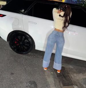 Sandra Berrocal Instagram - Mi silencio no significa que estĆ© de acuerdo contigo, si no que tu nivel de estupidez me ha dejado sin palabrasā¦ā¦