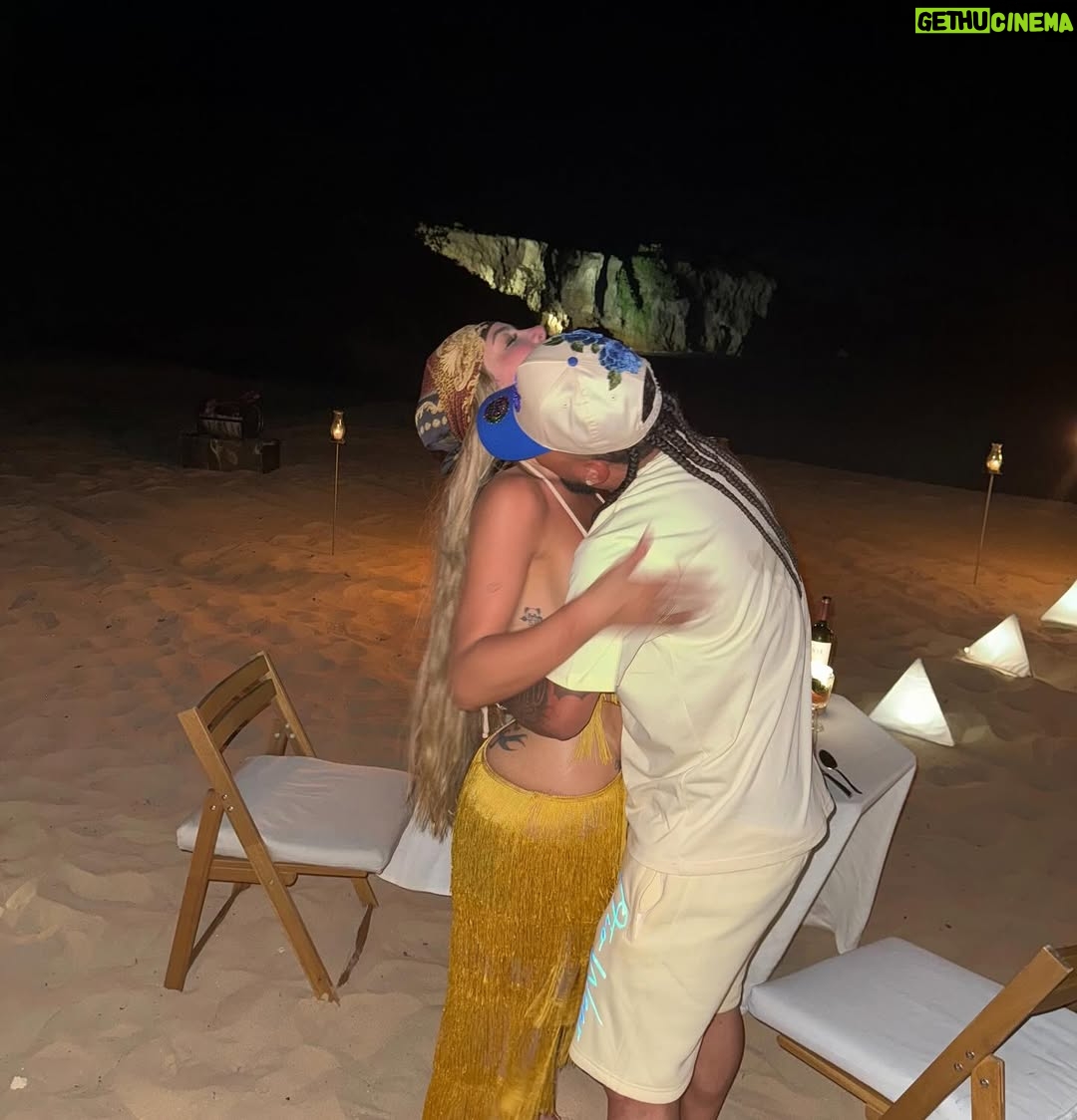 Sandra Berrocal - 116.8K Likes - Un cumpleaños inolvidable ❤️🥰 A.S más que pedirte te agradezco papá Dios 🙏 gracias a todos por sus lindos mensajes.