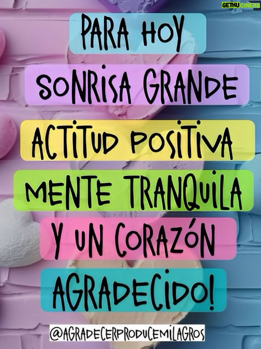 Sandra Berrocal - 72.2K Likes - Gracias a la Diáspora  Dominicana en New York,  y de otras hermosas  Naciones, por todo el cariño, apoyo incondicional y entrega hacia mí en todos los proyectos y momentos de mi vida, mi corazón se llena de amor por ustedes, y de un sentimiento inigualable, sin ustedes sería imposible para mí continuar, gracias a mis fieles seguidores y todo el cariño que nos brindaron en este primer Domi Day celebrado en La Plaza Quisqueya, en Dyckman junto a la familia #AlofokeMediaGroup @sinfiltroradioshow 🇺🇸🙏💋🥳

Estilismo @carlosmartine08 

Extensiones @santalexahumanhair