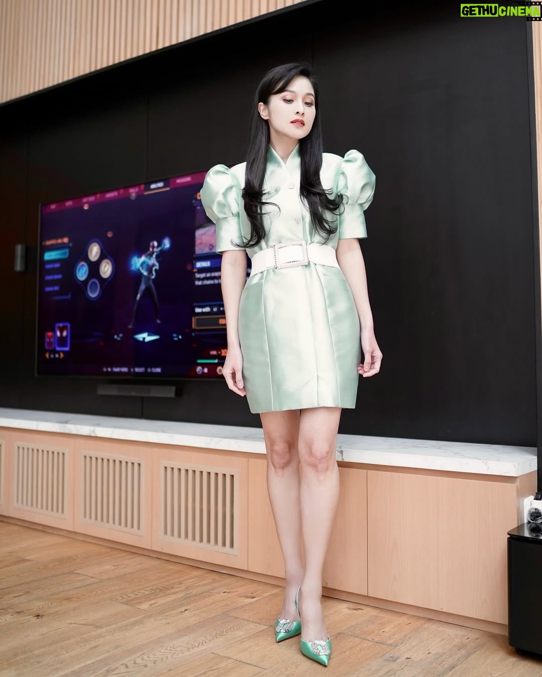 Sandra Dewi - 9.1K Likes - Gong Xi Fa Cai 🐉🧧🪭
Dress by @mymischa