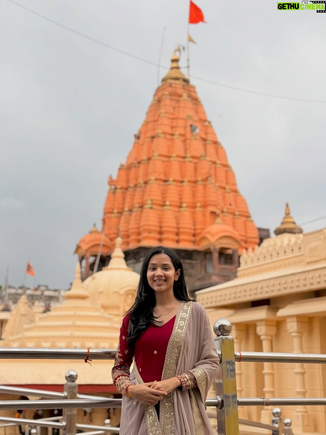 Sanika Bhoite - 184.5K Likes - Jai Shree Mahakal 🔱🕉️ 
.
Wearing : @beautyfly._official 
.
#sanika_17 #mahakal #photooftheday #ujjain #livingmybestlife #harharmahadev #beautiful #smile #cute #pretty #love #instagram #instagood #ujjainmahakaal #pune #mumbai