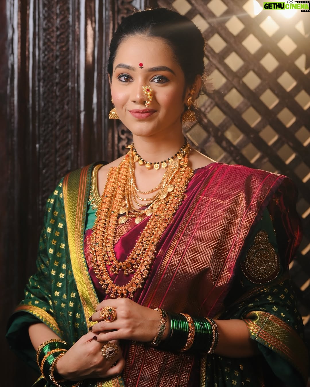 Sanika Bhoite - 250.7K Likes - जगदंब 🚩🚩
.
Mua : @varsha_makeover22 
Outfit: @vidya_rental_boutique 
📸 : @abhi_patil_photography_1818 
.
#sanika_17 #photooftheday #photography #maratha #saree #beautiful #cute #smile #pretty #beauty #maharashtra #shivjayanti #love #instagood #instagram #pune #punekar #punecity #mumbai