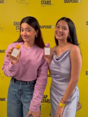 Sanika Bhoite Instagram - From watching her on screen @rashmika_mandanna to standing right beside her it was my fan moment & it truly felt like magic 🤍 Congratulations & All the best for @deardiarybyrm sweetheart 🫶🏻 Love you ❤️
Thank you @snapchat for inviting me 💛 #DearDiarySnapStarSquad
#SnapWithStars
.
#sanika_17 #rashmika #photooftheday #livingmybestlife #pretty #cute #nationalcrush #rashmikamandana #sanikabhoite #love #smile #instagood #instagram #pune #punekar #mumbai