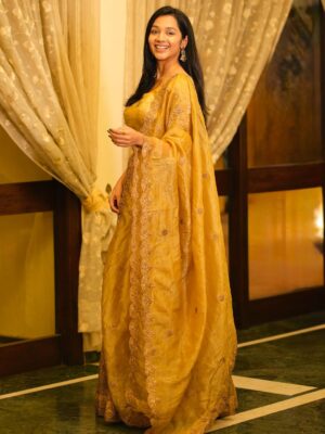 Sanika Bhoite Instagram - Am I glowing 🌙
.
Outfit: @beautyfly._official
📸 : @sachins_photographs
.
#sanika_17 #photooftheday #photography #beauty #beautiful #lifestyle #style #cute #pretty #smile #love #instagood #instagram #pune #punekar #punecity #mumbai