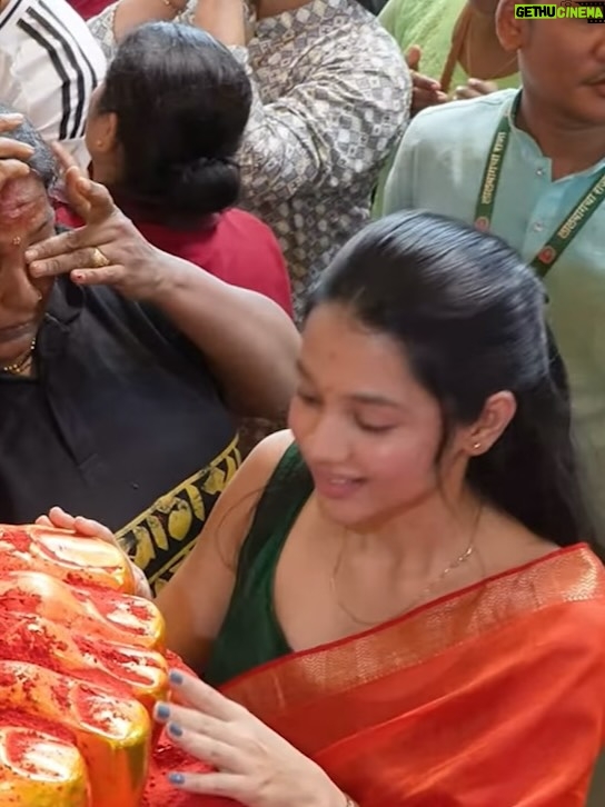 Sanika Bhoite - 210.7K Likes - Ganesh Utsav 2025 🤍🌺
.
#sanika_17 #lalbaughcharaja #chintamani #ganeshgallicharaja #mumbaicharaja #dagdushethganpati #mumbai #pune #punekar #punecity #mumbaikar #ganapatibappamorya #bappa #sanikabhoite #instagood #instagram
