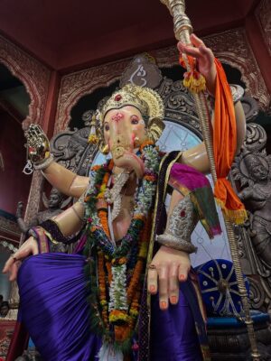 Sanika Bhoite Instagram - Ganesh Utsav 2025 🤍🌺
.
#sanika_17 #lalbaughcharaja #chintamani #ganeshgallicharaja #mumbaicharaja #dagdushethganpati #mumbai #pune #punekar #punecity #mumbaikar #ganapatibappamorya #bappa #sanikabhoite #instagood #instagram