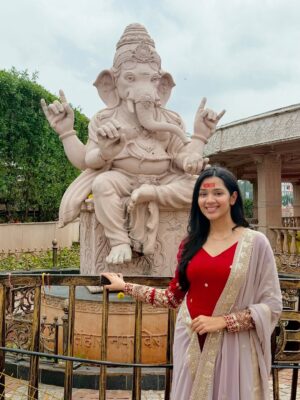Sanika Bhoite Instagram - Jai Shree Mahakal 🔱🕉️
.
Wearing : @beautyfly._official
.
#sanika_17 #mahakal #photooftheday #ujjain #livingmybestlife #harharmahadev #beautiful #smile #cute #pretty #love #instagram #instagood #ujjainmahakaal #pune #mumbai