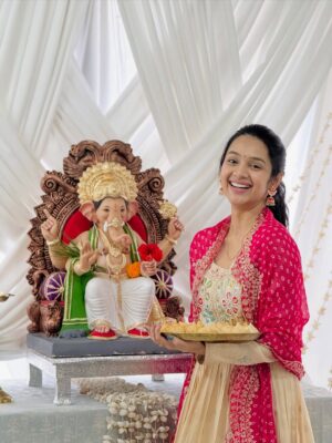 Sanika Bhoite Instagram - Ganapati Bappa Morya 🕉️🌺
.
Outfit : @beautyfly._official
.
#sanika_17 #photooftheday #photography #ganapati #bappa #livingmybestlife #lifestyle #cute #pretty #love #smile #instagood #instagram #pune #punekar #punecity #mumbai #mumbaikar