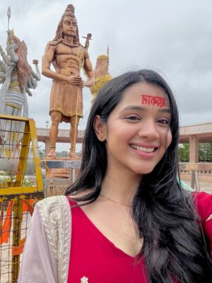 Sanika Bhoite Instagram - Jai Shree Mahakal 🔱🕉️
.
Wearing : @beautyfly._official
.
#sanika_17 #mahakal #photooftheday #ujjain #livingmybestlife #harharmahadev #beautiful #smile #cute #pretty #love #instagram #instagood #ujjainmahakaal #pune #mumbai