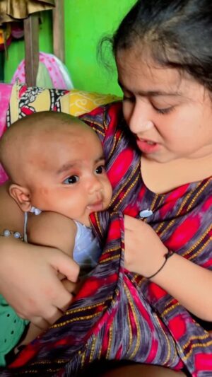 Saniya Ahmed Instagram - Chhoti Behen Ke Saath š¤£