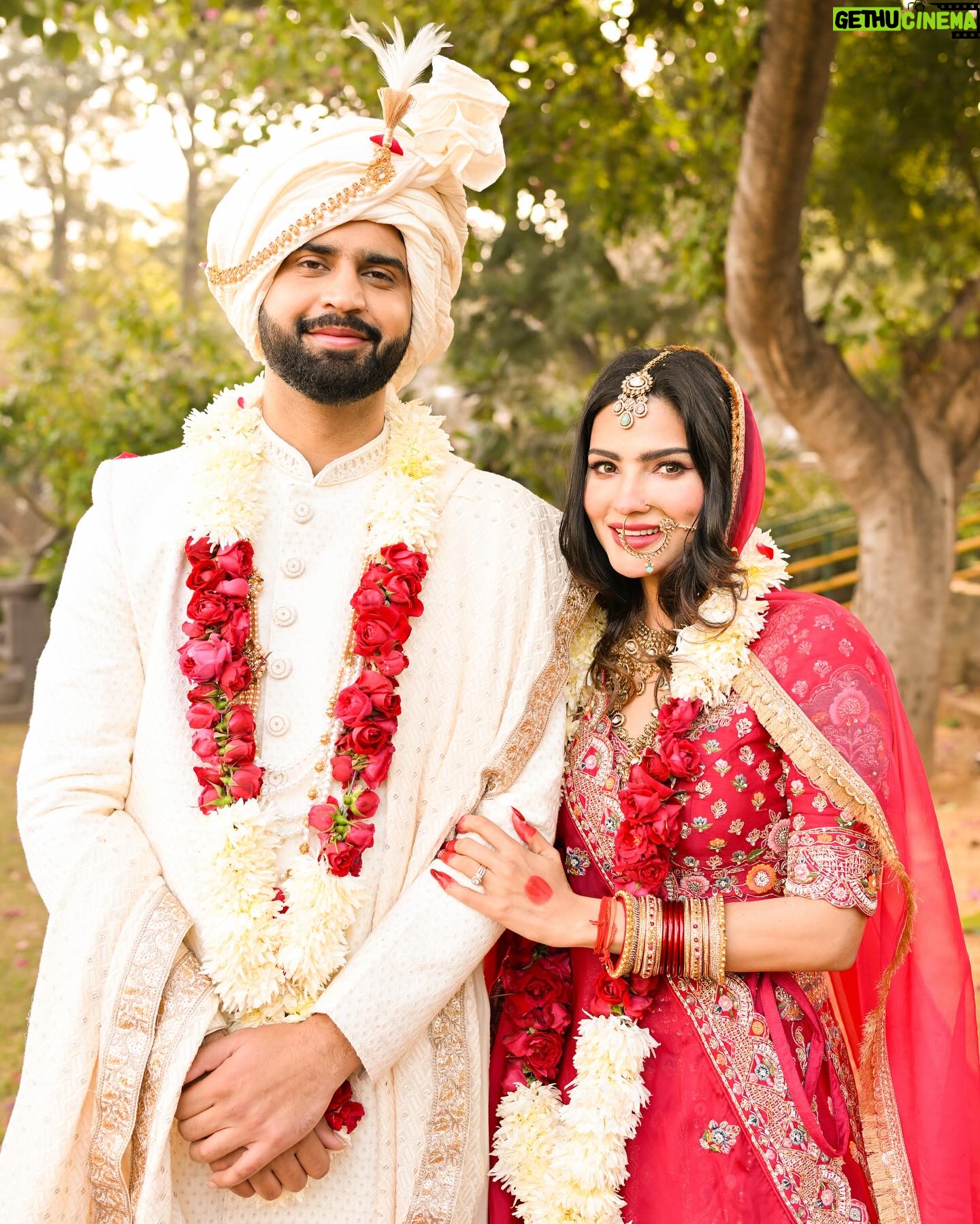 Sanjna Singh - 73.2K Likes - “New Year, New Beginnings ✨💍 Starting 2025 with love, laughter, and my forever by my side. 
09/12/2024 
Here’s to a lifetime of adventures together ❤️ #JustMarried #NewYearNewJourney #ForeverAndAlways”