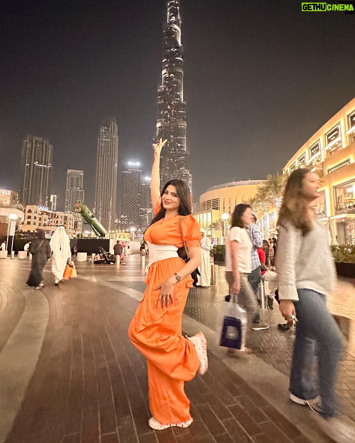 Sanjna Singh - 9.3K Likes - “Maujaan hi maujaan” vibe in Dubai .. 
.
.
#maujaanhimaujaan #dubailife
