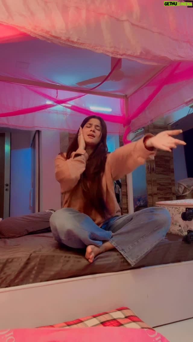Sapna Gill - 19K Likes - Tadpaoge tadpa lo Krishna ji
.
.
.
.
.
.
.
.
.
.
.
.
#sapnagill #sapnagillfam #sapnamasoom