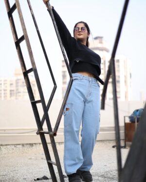 Sapna Gill Instagram - Trust isn’t hard with the right person..
.
.
.
.
.
.
.
.
.
.
#sapnagillfam #sapnagill #sapnamasoom #lifestyle #loveyourself #viral