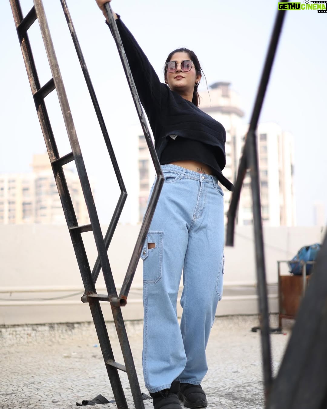 Sapna Gill - 10.8K Likes - Trust isn’t hard with the right person..
.
.
.
.
.
.
.
.
.
.
#sapnagillfam #sapnagill #sapnamasoom #lifestyle #loveyourself #viral