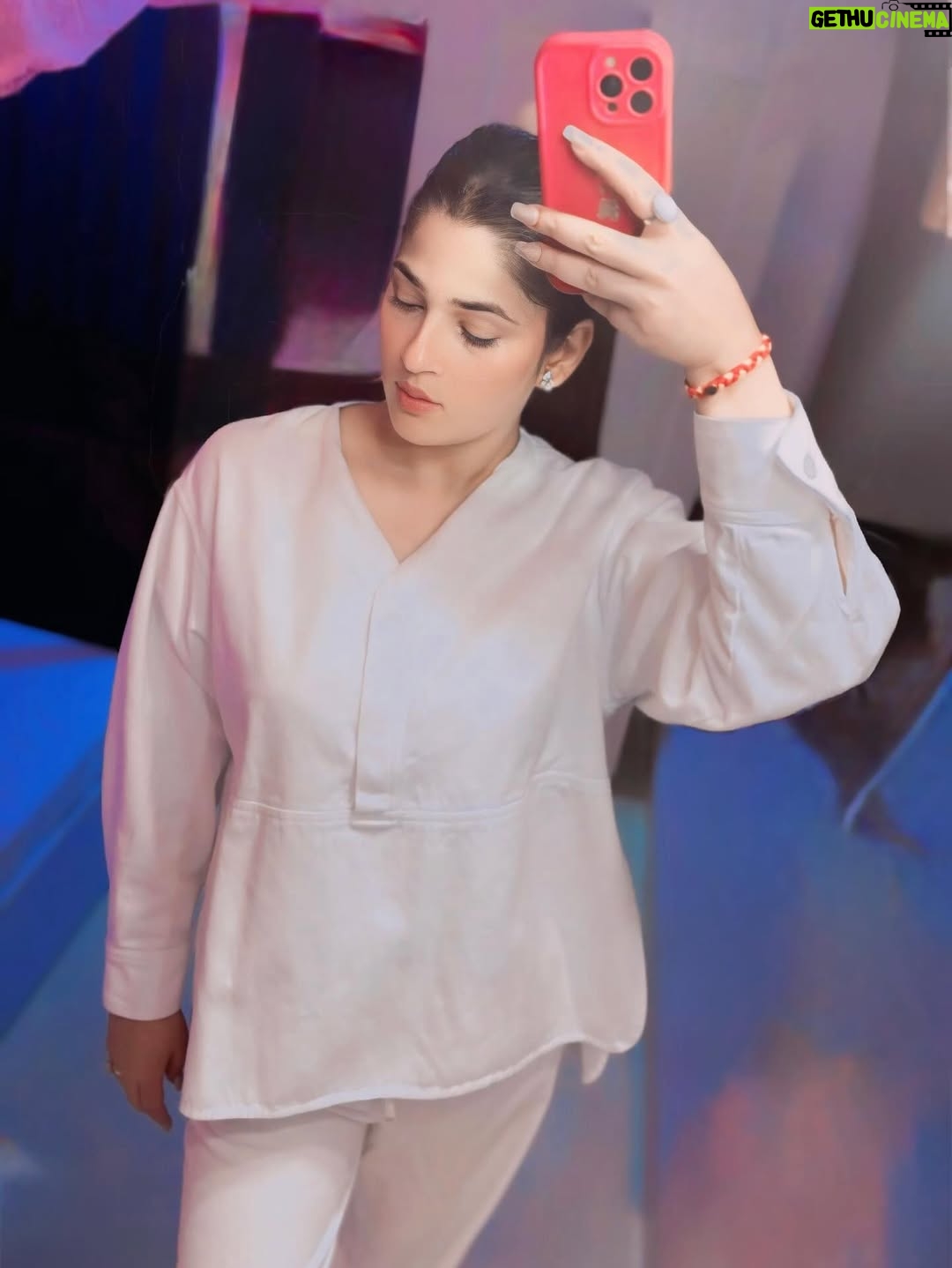 Sapna Gill - 20.7K Likes - I may not be the best, I may not be loved by anyone but I am me. That’s what makes me special..
.
.
.
.
.
.
.
.
.
.
.
.
.
#sapnagill #sapnagillfam #sapnamasoom