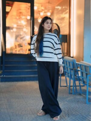 Sapna Gill Instagram - I was born awesome and cool; it is the global warning making me hot..
.
.
.
.
.
.
.
.
.
.
#sapnagill #sapnagillfam #sapnamasoom
