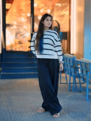 Sapna Gill Instagram - I was born awesome and cool; it is the global warning making me hot..
.
.
.
.
.
.
.
.
.
.
#sapnagill #sapnagillfam #sapnamasoom