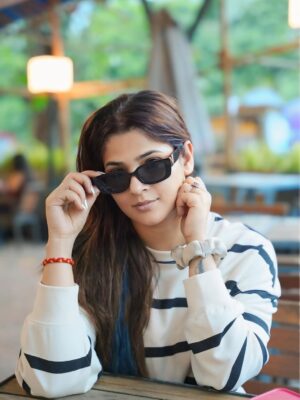 Sapna Gill Instagram - I was born awesome and cool; it is the global warning making me hot..
.
.
.
.
.
.
.
.
.
.
#sapnagill #sapnagillfam #sapnamasoom