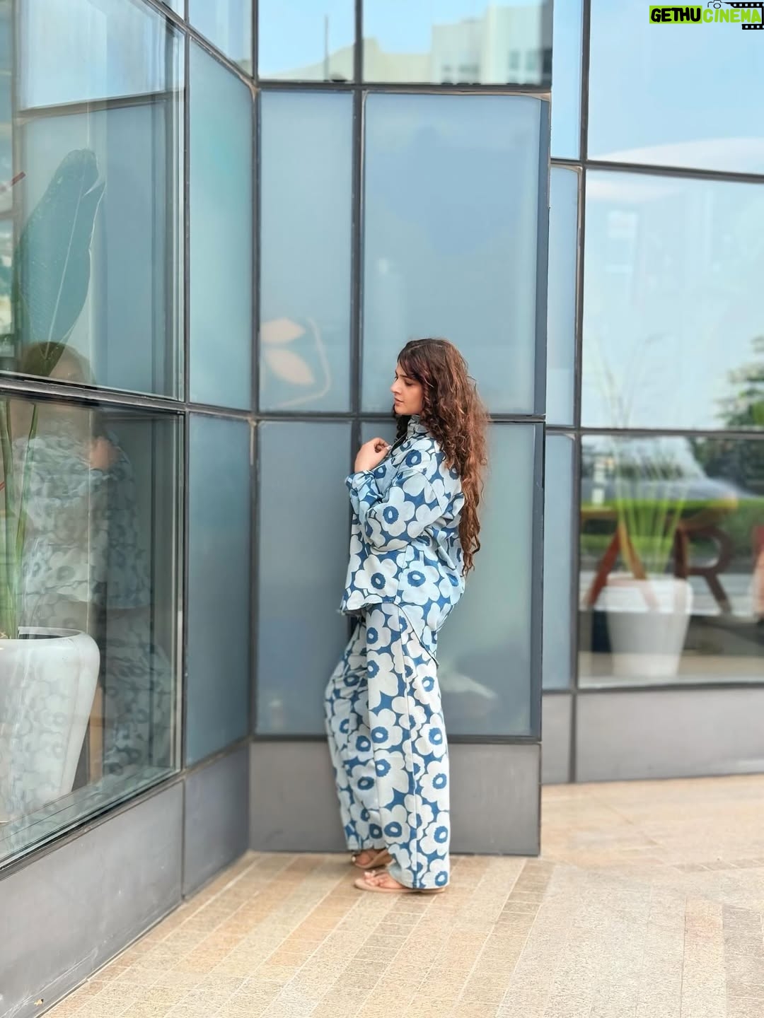Sapna Gill - 21.2K Likes - If karma doesn’t hit you, I gladly will..

.
.
.
.
.
.
.
.
.
.
.
.
#sapnagill #sapnagillfam #sapnamasoom