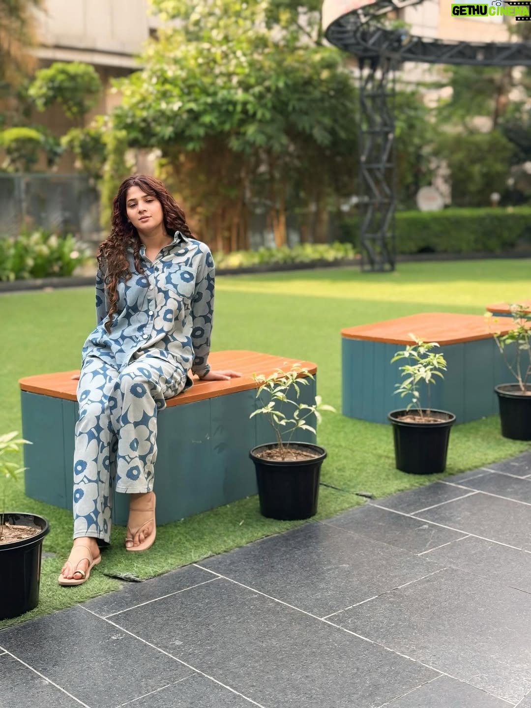 Sapna Gill - 21.2K Likes - If karma doesn’t hit you, I gladly will..

.
.
.
.
.
.
.
.
.
.
.
.
#sapnagill #sapnagillfam #sapnamasoom