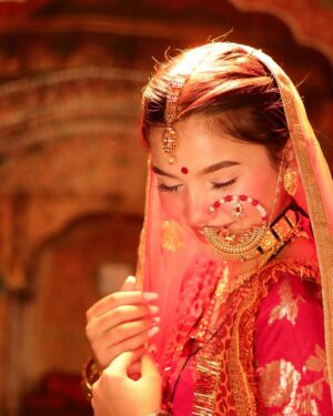 Sapna Nar Bahadur Instagram - In every nath, every braid, lies the soul of the hills~the Uttarakhand bride” 

#inayat_16 #team4saiz #bridallook6
