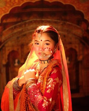 Sapna Nar Bahadur Instagram - In every nath, every braid, lies the soul of the hills~the Uttarakhand bride”
#inayat_16 #team4saiz #bridallook6