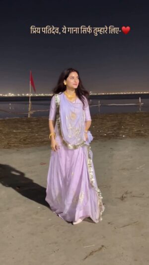 Sapna Parihar Instagram - Din rat dua maange ✨
#reeitfeelit
#trending
#teej
#foryou
#explorer