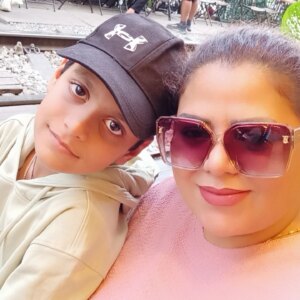 Sapna Sappu Instagram - At Train Street (Vietnam)
.
.
.
#sapnasappu #tiger #merarajabeta❤️❤️ #love #traval #travelblog #vietnam