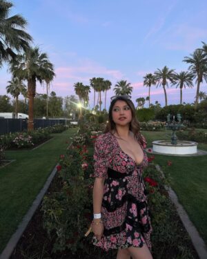 Sarah Azhari Instagram - Coachella 2025 Day 3 🎡🪩💃🧿🪬