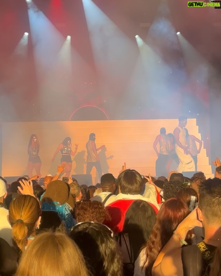 Sarah Azhari - 20.5K Likes - Coachella 2025 Day 3 🎡🪩💃🧿🪬