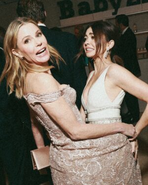 Sarah Hyland Instagram - It was an honor to join the @baby2baby Gala and help support the incredible work they do year-round, providing basic essentials to one million children living in poverty across the country. Ps. Swipe for sillies