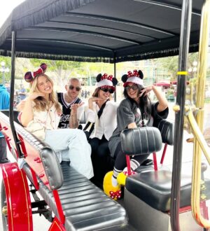 Sarah Hyland Instagram - āØDisney Princess PosingāØ