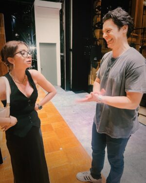 Sarah Hyland Instagram - Us, Old Friend. Whatās to discuss old friend? Hereās to us!.. Almost 20 years of knowing each other and we still look damn good! This production of @merrilyonbway is pure magic and Iām so lucky I was able to see this cast shine. āØšš¼
*I have no idea what Iām doing in the last slide* šø: @bruglikas