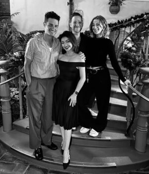 Sarah Hyland Instagram - Turned 33 at Club 33 āØ
@wellsadams and I recreated the picture we took on my birthday 6 years ago and Iāve never been so full of joy š„¹