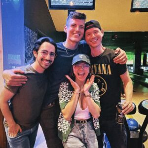 Sarah Hyland Instagram - If Iām in the plant, then Iām part of the plantā¦so in a wayā¦weāll always be togetheršŖ“
I already miss my @littleshopnyc family so much. Performing with these beautiful human beings 8 times a week was something I will cherish forever. My inner ātheatre nerdā child was fed more than Audrey II and I feel so grateful & blessed to have had such a safe space to come back home on the stage to. @andrewbfeldman_ , you are a JOY to work with and an even better person. So thankful to have been paired with such a talented human and fellow Disney adult! Thank you to everyone who came to the show from far and wide! Iām a lucky woman to have been somewhere thatās green āØ