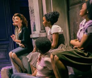 Sarah Hyland Instagram - I found Somewhere Thatās Green in the concrete jungle and I am LOVING it! Run, donāt walk to see @andrewbfeldman_ as Seymour! I mean it. Heās a musical theatre alien. Iām SO lucky to be doing this show with the most amazing cast, crew, and creative team! Come down to Skid Row and have some fun with us!