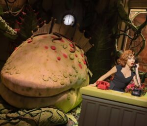 Sarah Hyland Instagram - I found Somewhere Thatās Green in the concrete jungle and I am LOVING it! Run, donāt walk to see @andrewbfeldman_ as Seymour! I mean it. Heās a musical theatre alien. Iām SO lucky to be doing this show with the most amazing cast, crew, and creative team! Come down to Skid Row and have some fun with us!