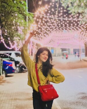 Sarika Sabah Instagram - Sweater weather ❄️