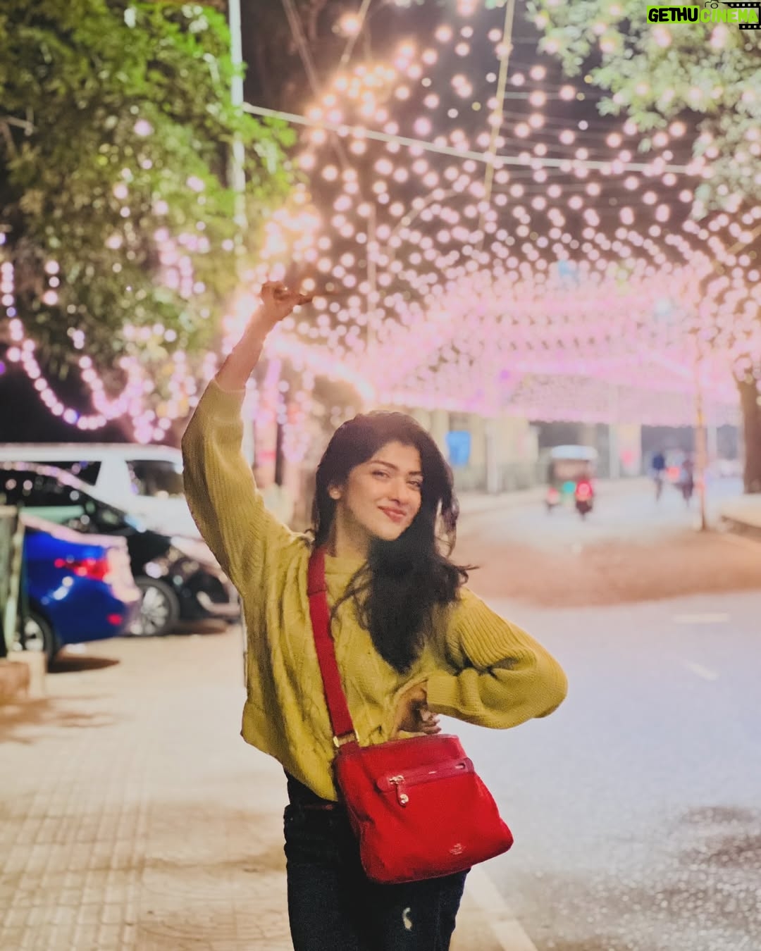 Sarika Sabah - 6.4K Likes - Sweater weather ❄️