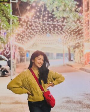 Sarika Sabah Instagram - Sweater weather ❄️