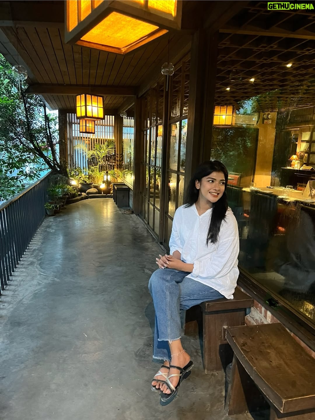Sarika Sabah - 3.9K Likes - Friday mood ahead →