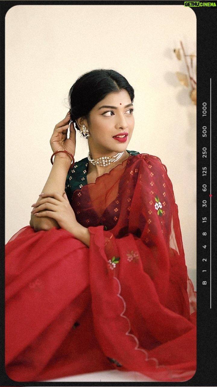 Sarika Sabah - 5.9K Likes - “Raise your words, not voice. It is rain that grows flowers, not thunder.” - Rumi 🥀

Sharee - @houseoftashaa 
Jewellery- @6yardsstory