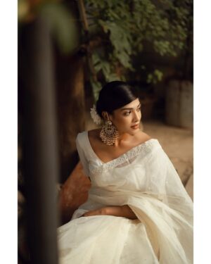 Sarika Sabah Instagram - 🤍🕊️
📸 - @purnophotographyofficial
Makeover- @farhanachaity_official @makeoverfinesse
Attire - @b_a_n_g_a_l
Jewellery - @rongoboti_online
